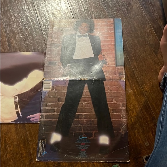 Michael Jackson Thriller Vinyl Record - Picture 3 of 10